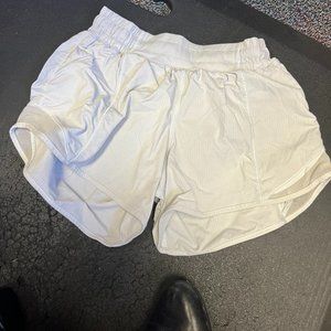 Lululemon Hotty Hot White shorts 4" size 2